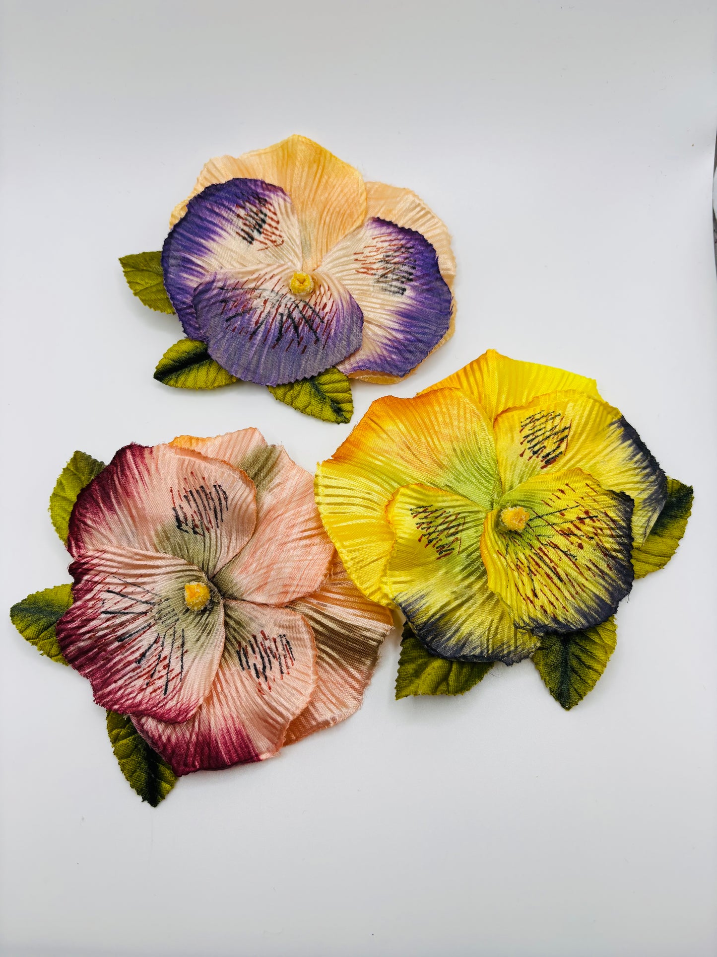 Karin's Garden “Dakota” 3 1/2" Purple Pansy Flower Pin & Clip. Vintage Life like Pansy Pin. Purple Ivory. Made in the USA