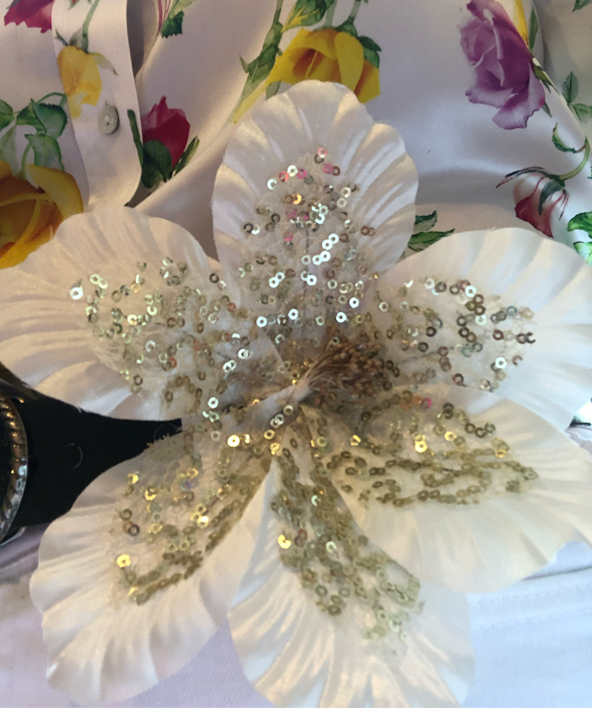 Black & Gold Sequin Hibiscus Brooch & Clip, 6" – No. 2