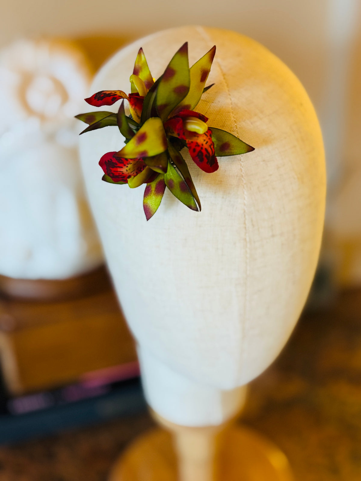 Isla Olive Green Mini Orchids Clip & Brooch