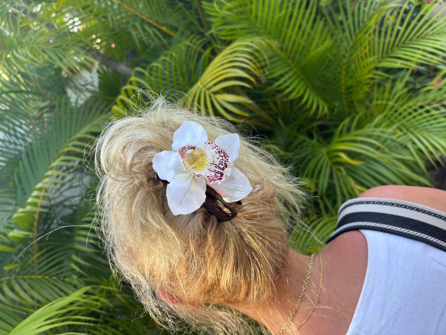 Karin's Garden "Chloe" 4" Tortoise Jaw Clip. Tropical Flower Hair Accessory.