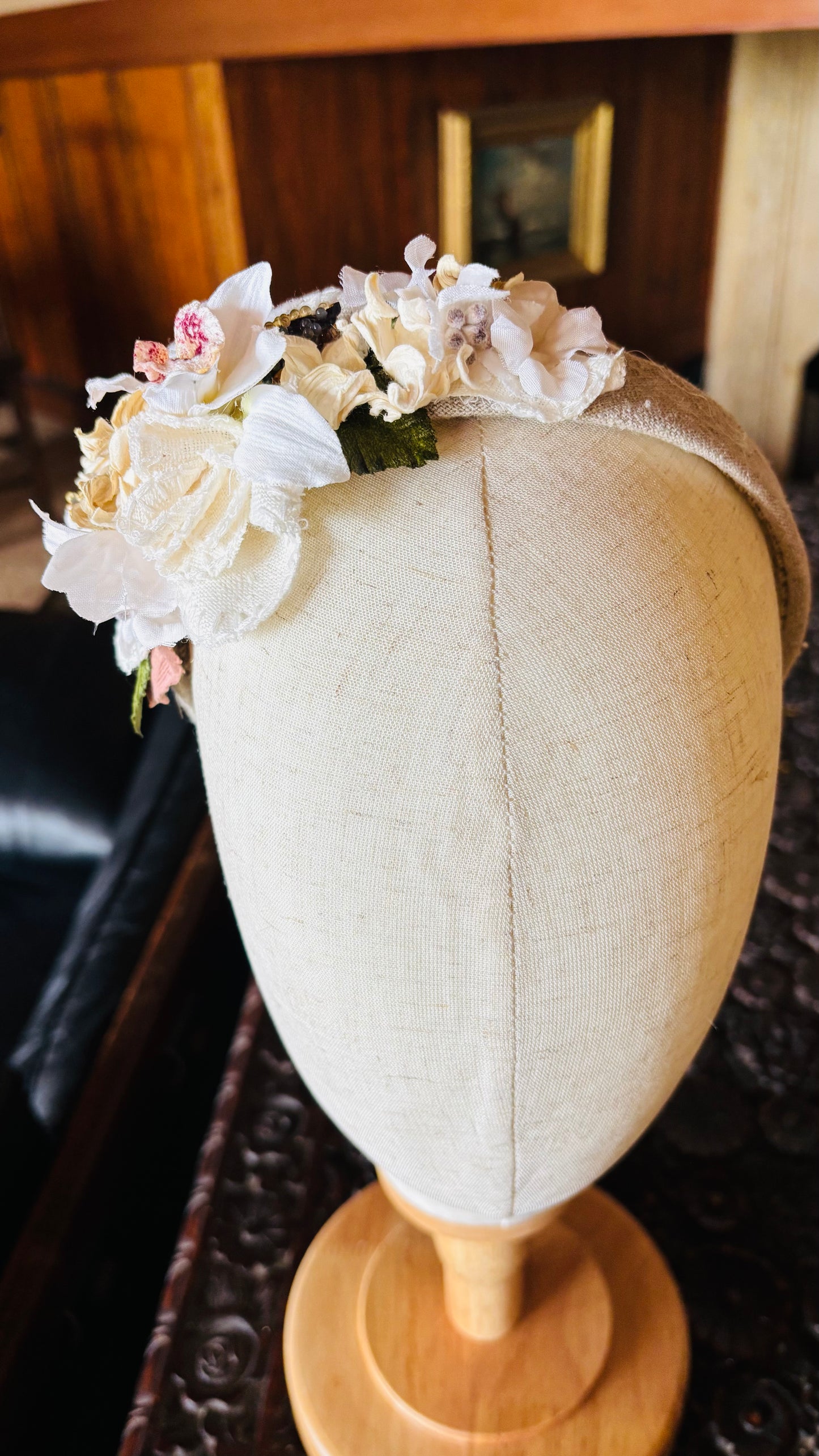 White Blooms Tan Linen Headband, 1" – One of a Kind