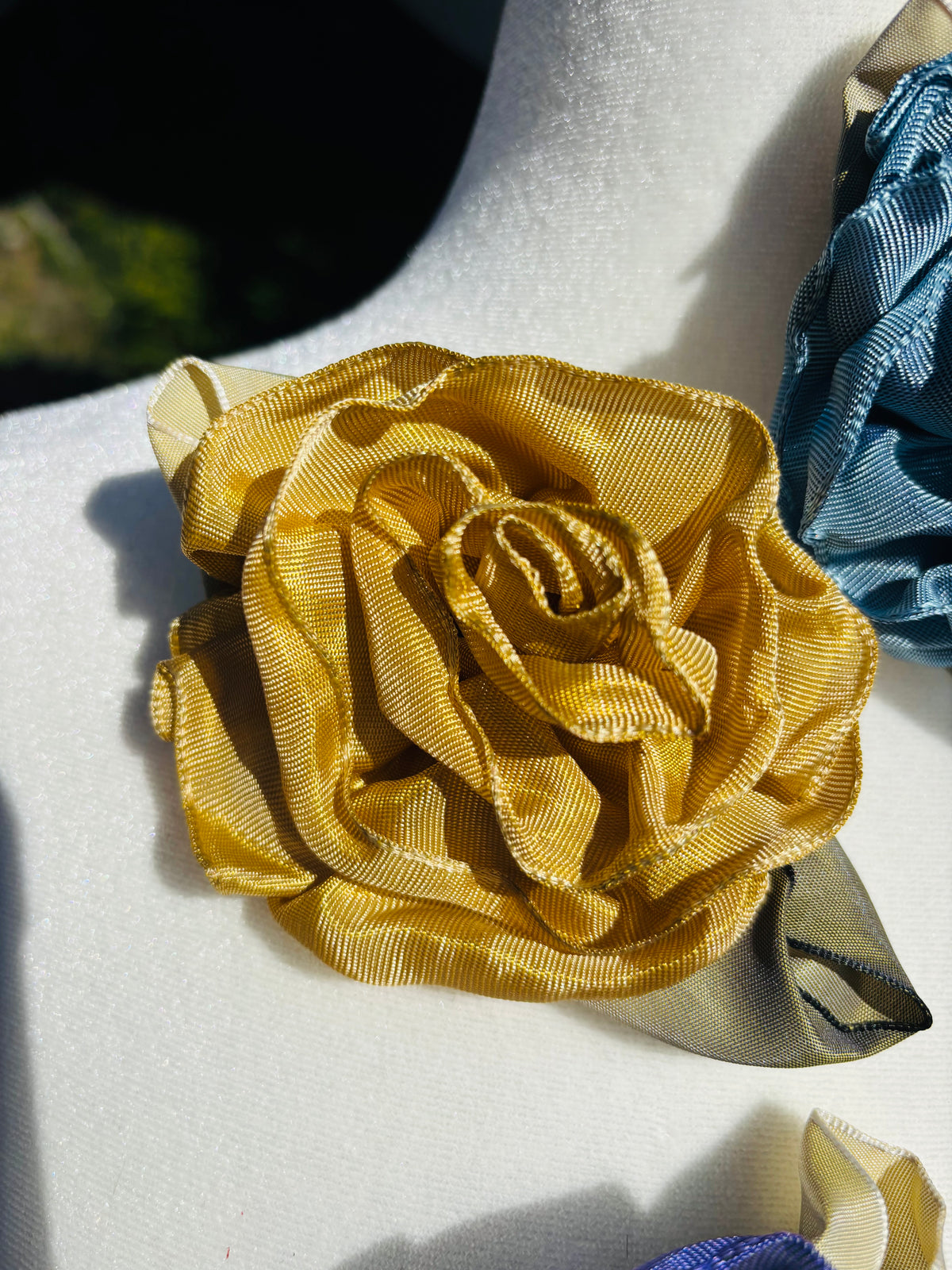 Rosette Golden Yellow Pin, 3"