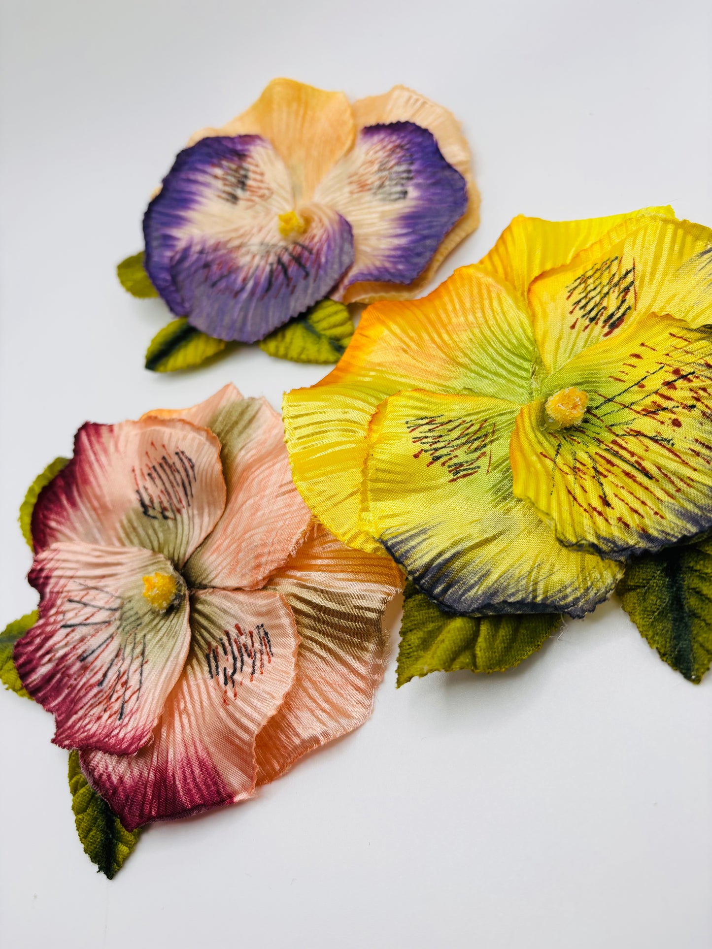 Karin's Garden “Dakota” 3 1/2" Pansy Flower Pin & Clip. Vintage Life like Pansy Pin. Blue Gold. Made in the USA