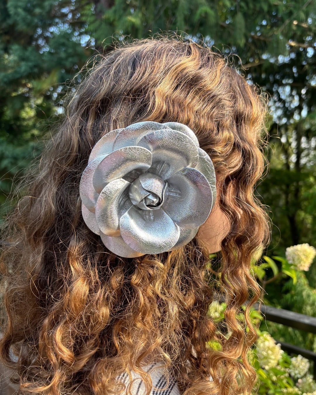 Kirsten Silver Metallic Italian Leather Rose Pin & Clip, 5" – Handmade