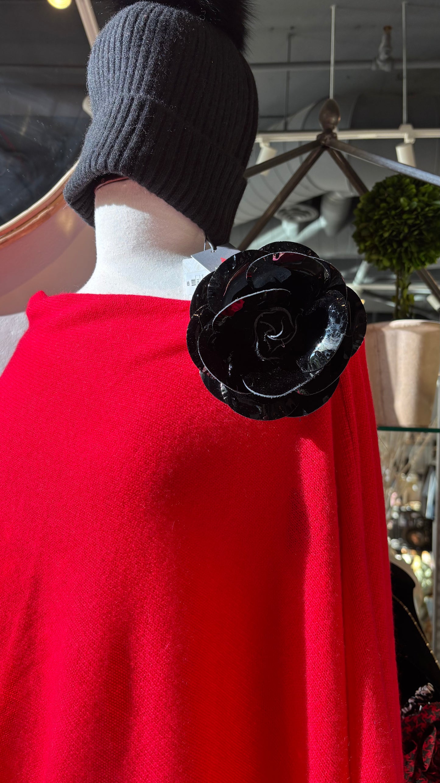 Kirsten Black Patent Italian Leather Rose Pin & Clip, 5" – Handmade