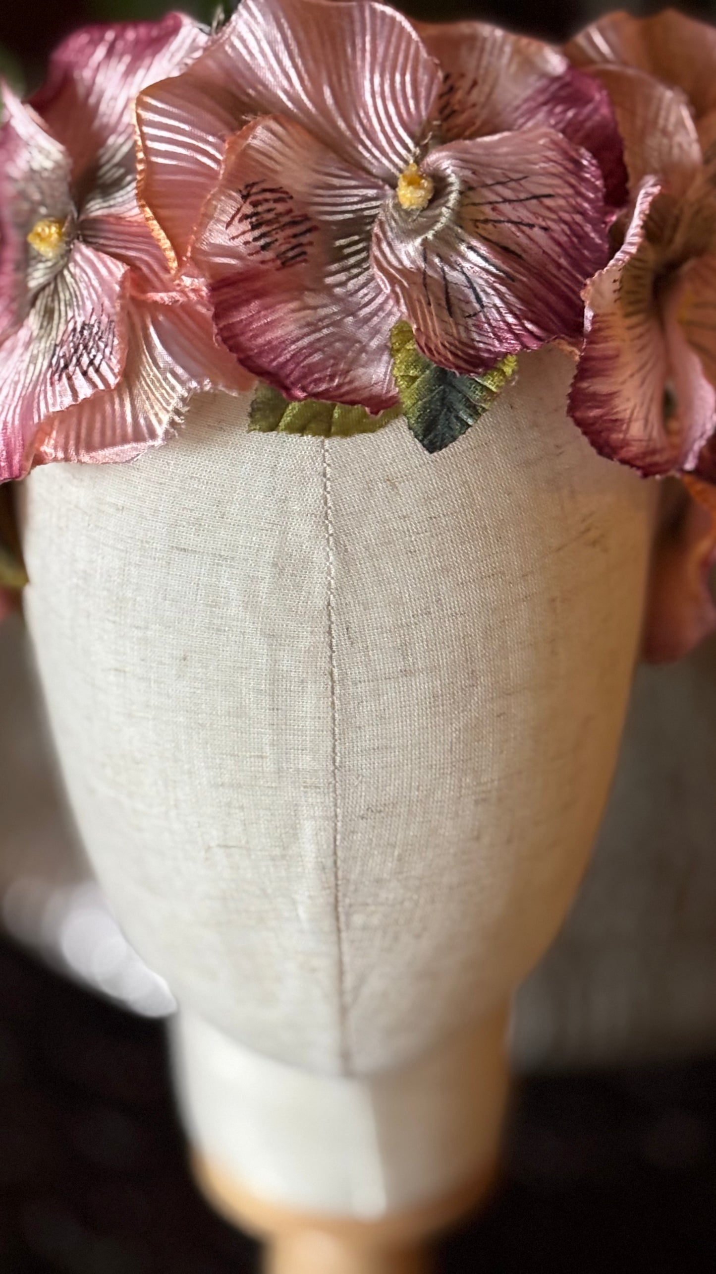 Dakota Vintage Pansy & Velvet Leaves Headband, 1" – Handmade