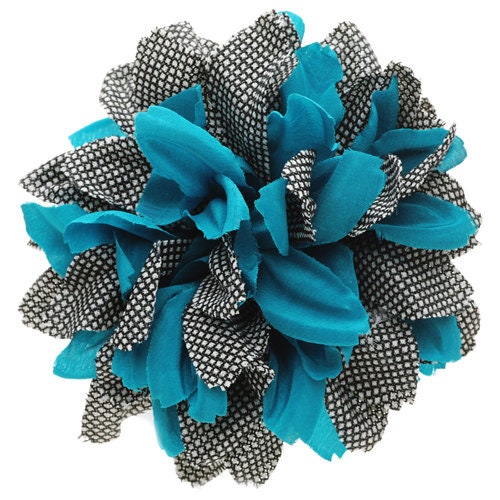 Mum Flower Brooch, 4"
