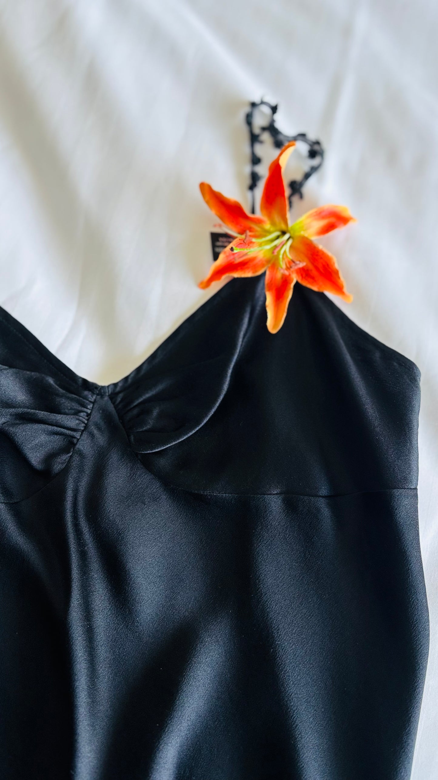 Karin's Garden Martha 3" Life like Tiger Lily pinch clip.  Wear in your hair on your tropical vacation.  Clip to your sundress, wristlet, handbag or hat.  Life like & bendable petals.