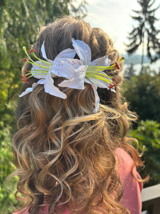 Karin's Garden Martha White Tropical Tiger Lily Hair Clip - White - French Metal 3" Auto Barrette