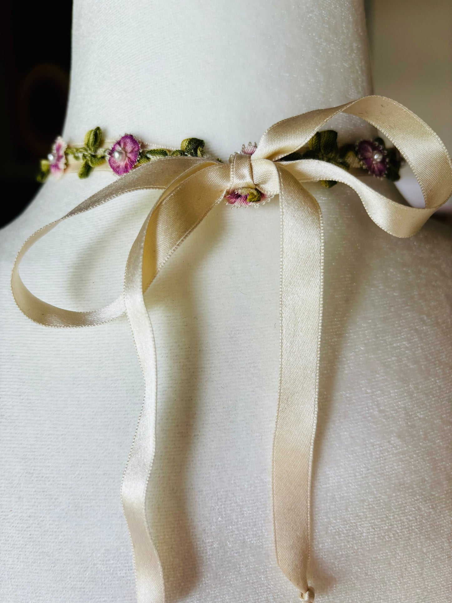 Karin’s Garden Annabelle Flower Vine Choker.  A romantic accessory for your neck.  Tie at the back.  Made in the USA