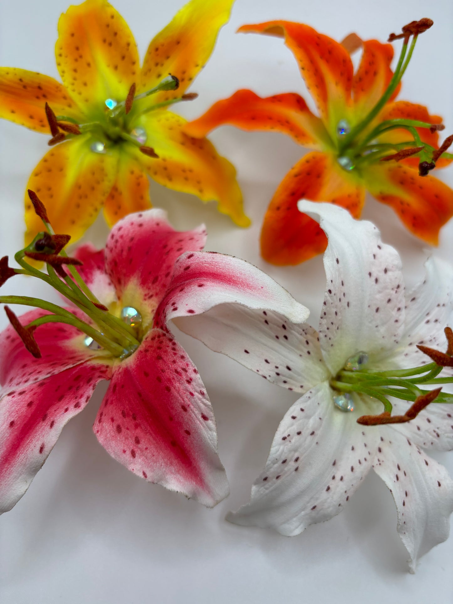 Karin’s Garden Ophelia White 3” Tiger Lily Pinch Clip with Crystals.  Life Like Lilies