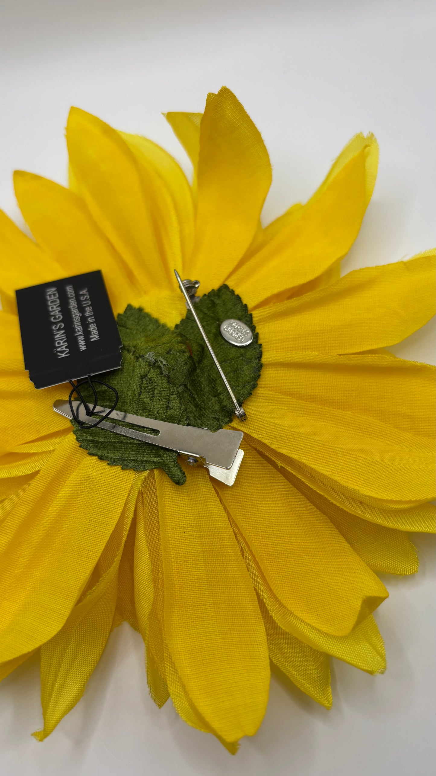 Karin’s Garden 5" Vintage Sunflower with Bee & Crystal Center Pin-Clip