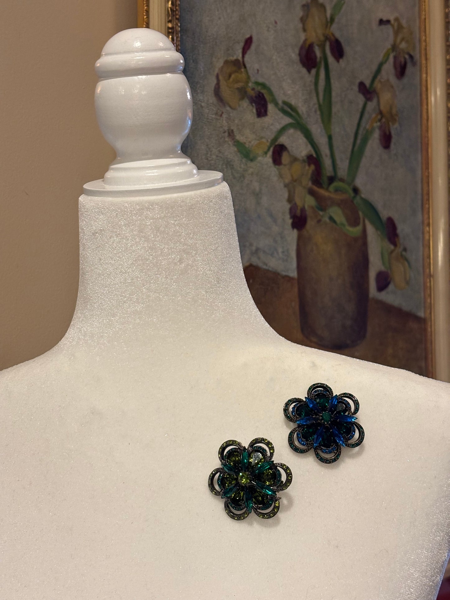 “Mae” Brooch in Tan Pink.  Made in the USA.  Pin to your lapel, dress, scarf, hat and more