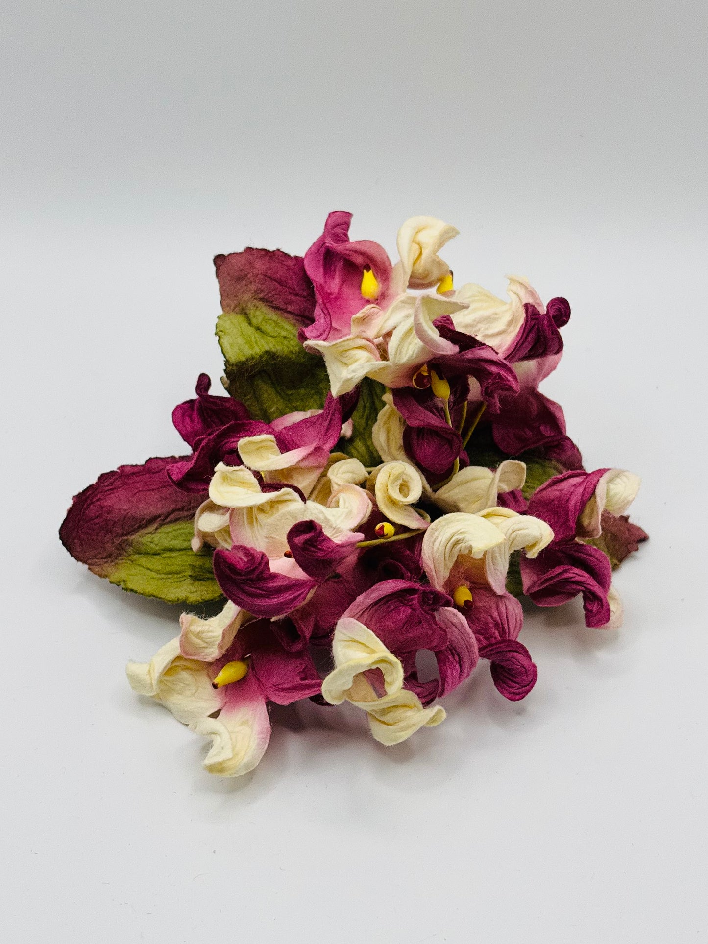 Ivy Hydrangea Flower Pin Brooch in Fuchsia