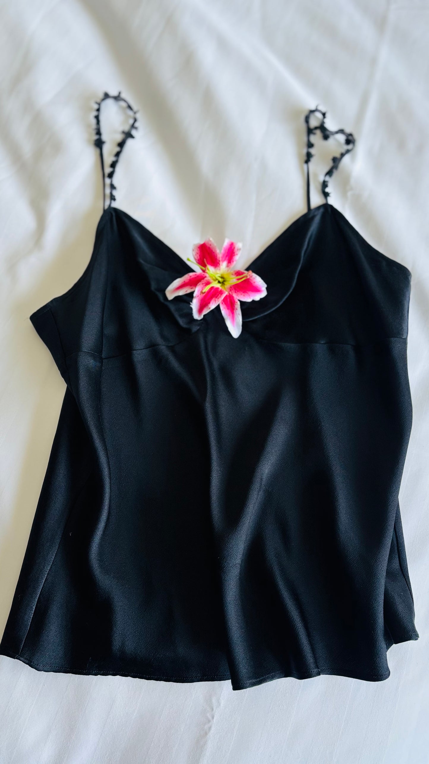 Karin's Garden Martha 3" Pink Life like Tiger Lily pinch clip.  Lilies for Fillies. Wear in your hair on your tropical vacation.  Clip to your sundress, clip to your wristlet or hat.  Life like & bendable petals.