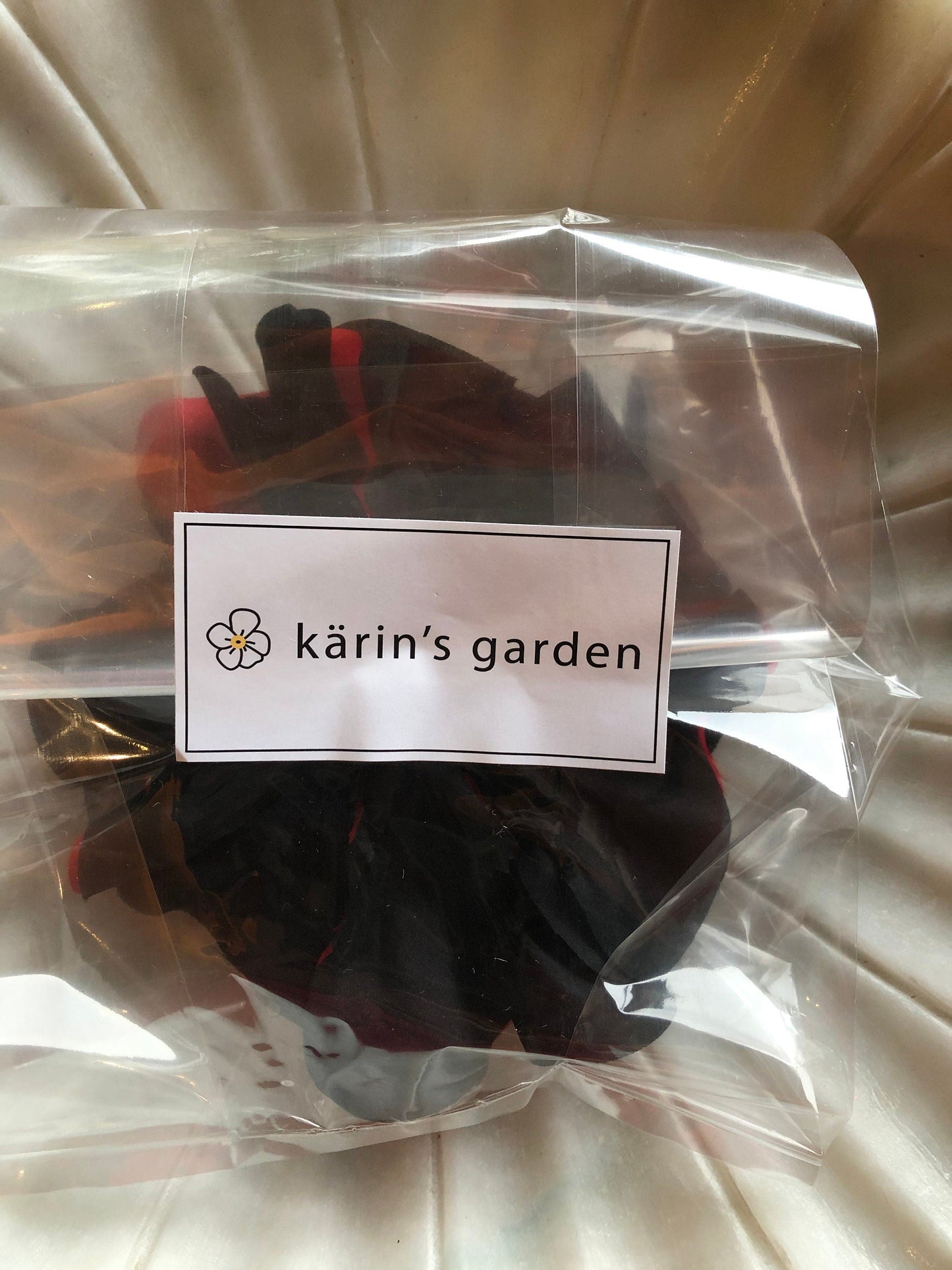 Karin's Garden Noir/Rouge 4,5" Épingle ou clip en soie pour cheveux. Épingle à fleurs. Broche. Accessoire pour cheveux. Moulin Rouge. Derby