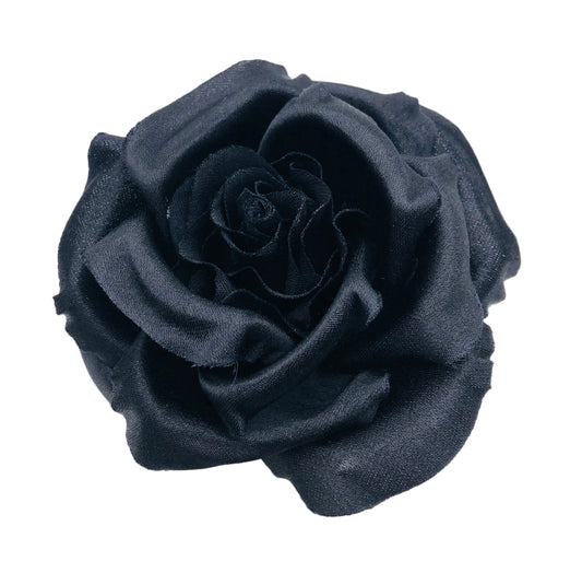 Karin's Garden Pince à épingle rose en soie noire